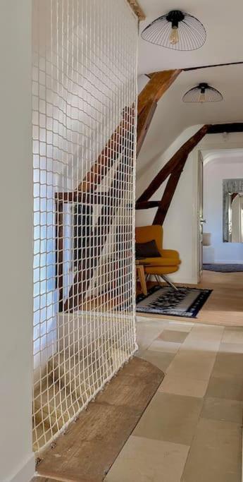 Le Lampadaire Du Martreuil Pierrefonds Kültér fotó