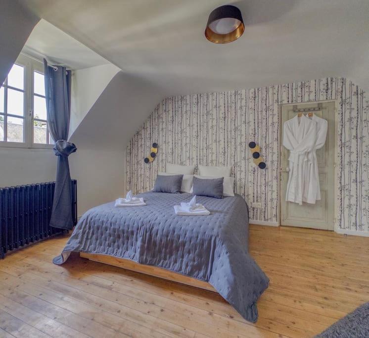 Le Lampadaire Du Martreuil Pierrefonds Kültér fotó